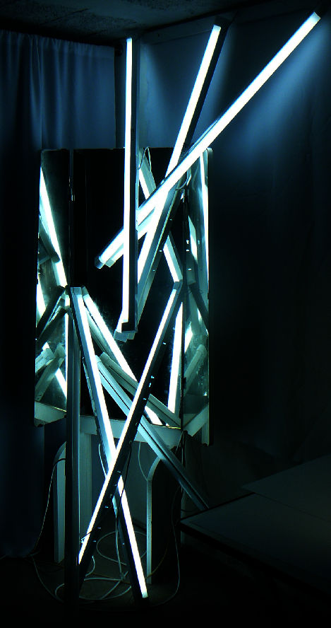 "Streifen im Raum (Installation)" ©2014 Josi Bennöhr